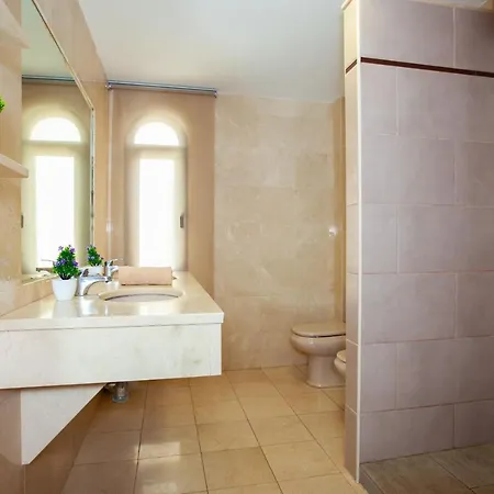 Appartement Riviera Park, 2 Bed *